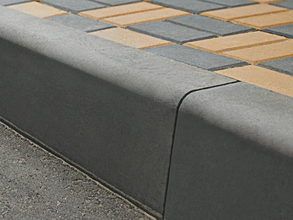 Продажа дорожного бордюра в Луге